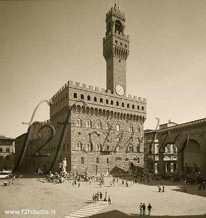 Palazzo-Vecchio-seppia.jpg