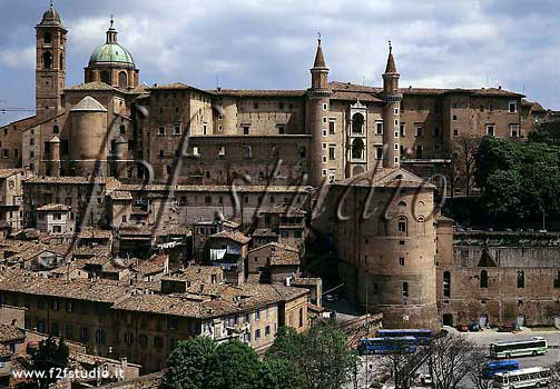 Palazzo-Ducale-Urbino0.jpg