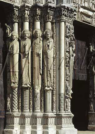 Chartres_Portail-Royal.jpg